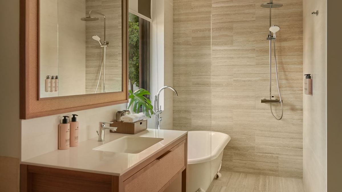 verandah studio bathroom