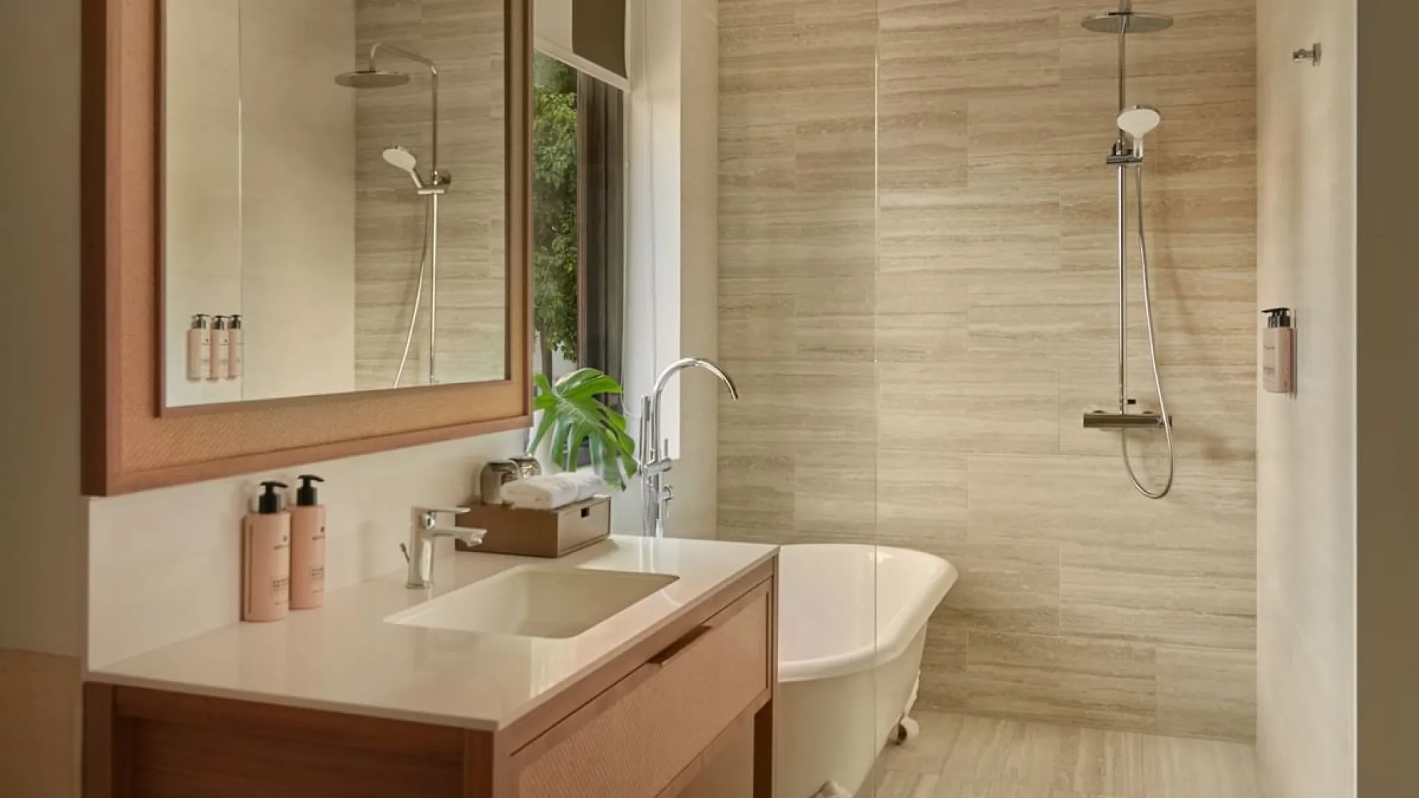 verandah studio bathroom