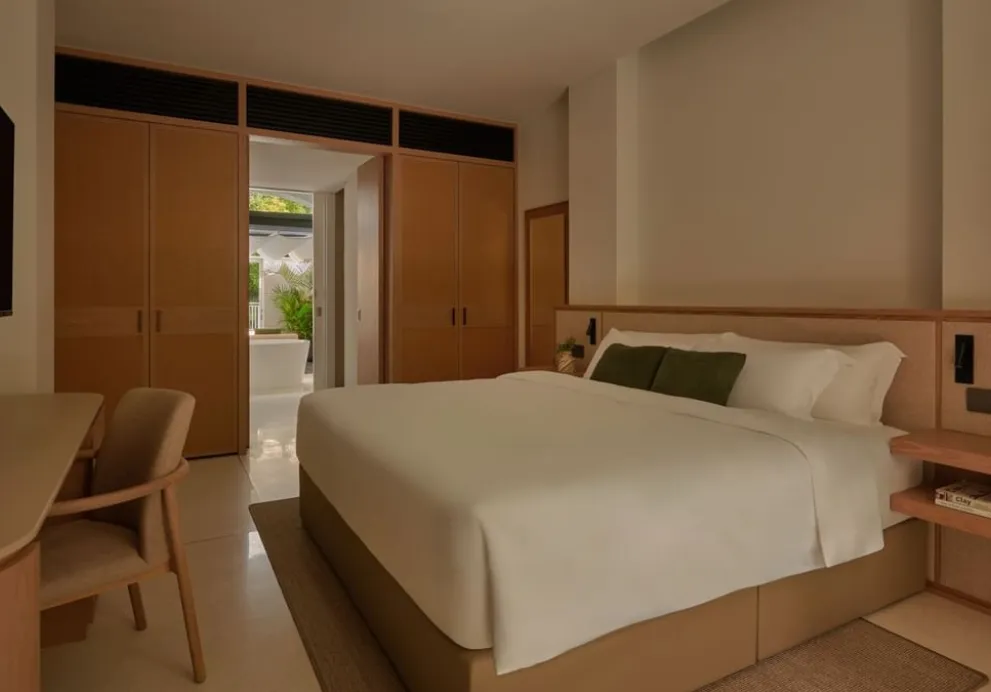 couple suite bedroom